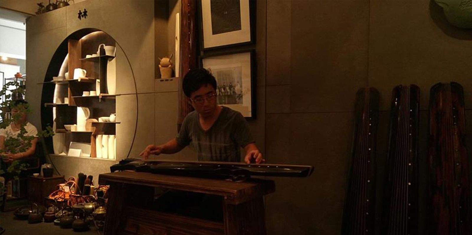 接連兩天於 接連兩天於