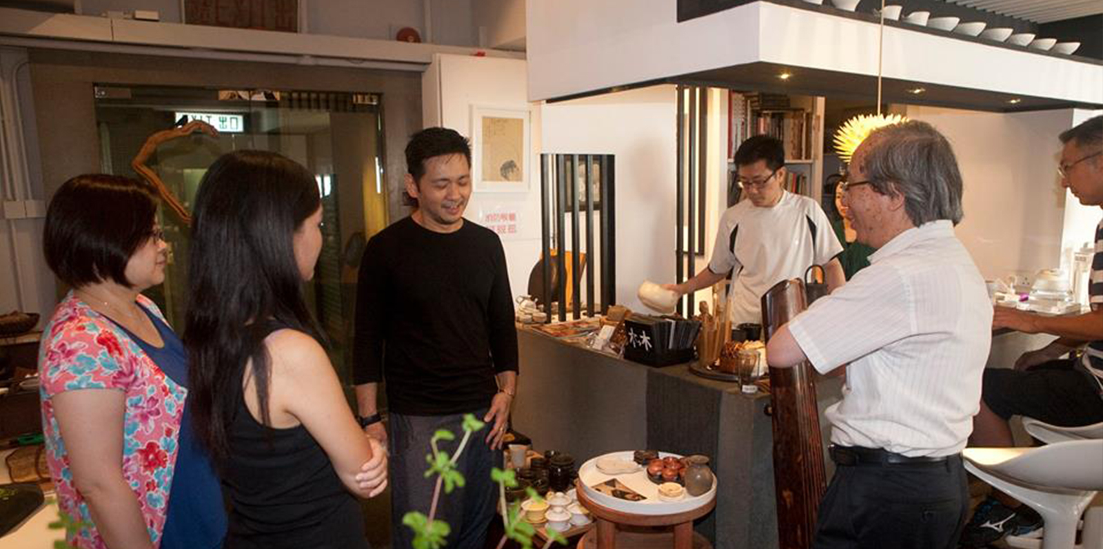 有幸榮邀 香江著名琴人謝俊仁博士 攜同明代古琴 主持 -古琴導賞 有幸榮邀 香江著名琴人謝俊仁博士 攜同明代古琴 主持 -古琴導賞